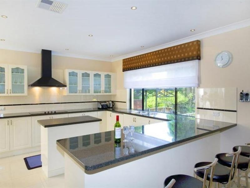 26 Gillian Pde, West Pymble NSW 2073