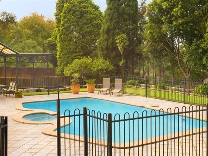 26 Gillian Pde, West Pymble NSW 2073