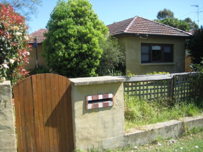 37 Pearson St Cnr with Hamilton St, South Wentworthville NSW 2145