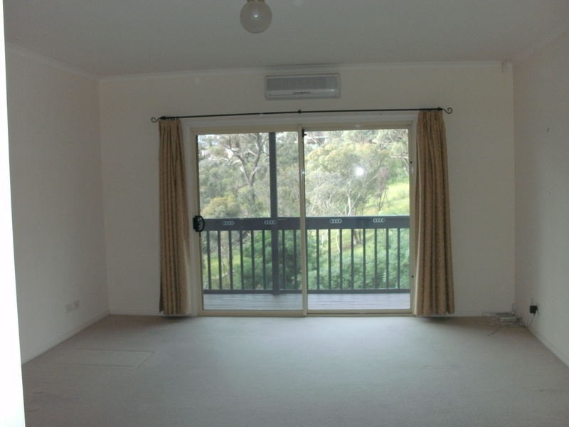 2 Yurilla Drive, Bellevue Heights SA 5050