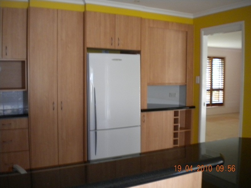 2  Jacklin Court, Parkwood QLD 4214