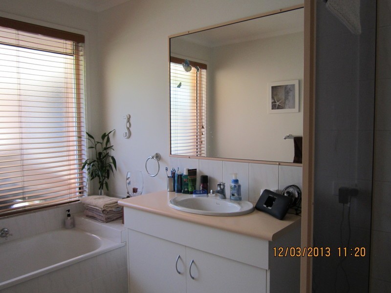 2  Jacklin Court, Parkwood QLD 4214