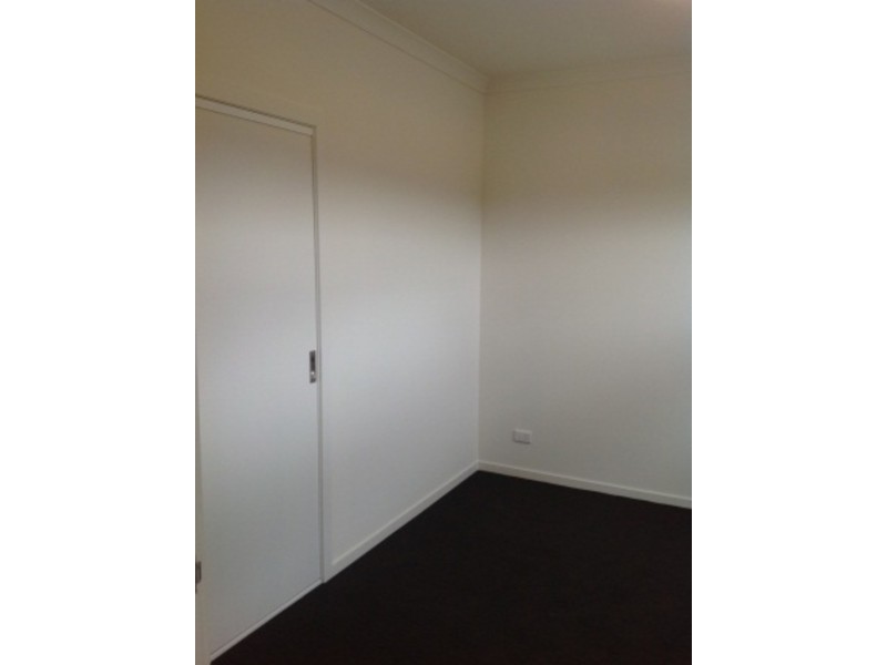 51/1B Jarama Blvd, Epping VIC 3076