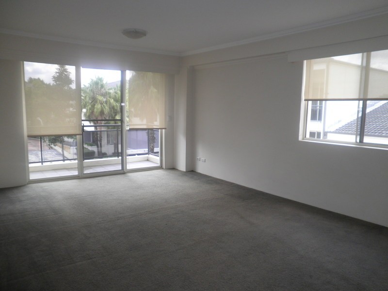 1 Blackadder Close, Chiswick NSW 2046