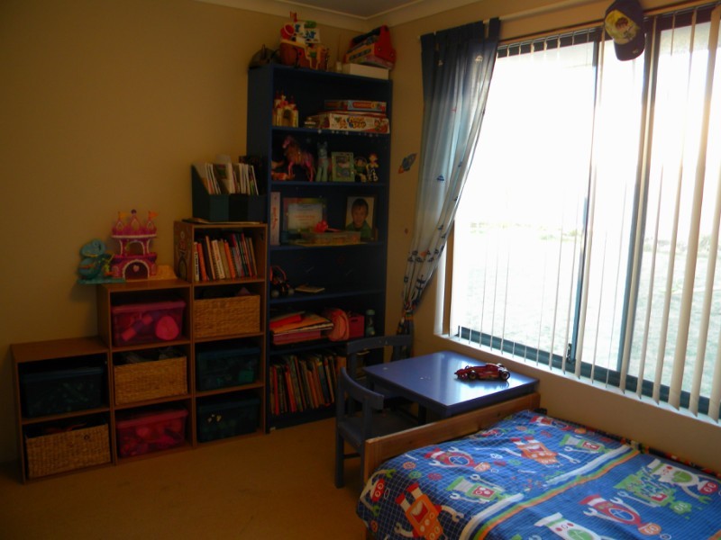 6 Glenmaggie Circuit, Success WA 6164