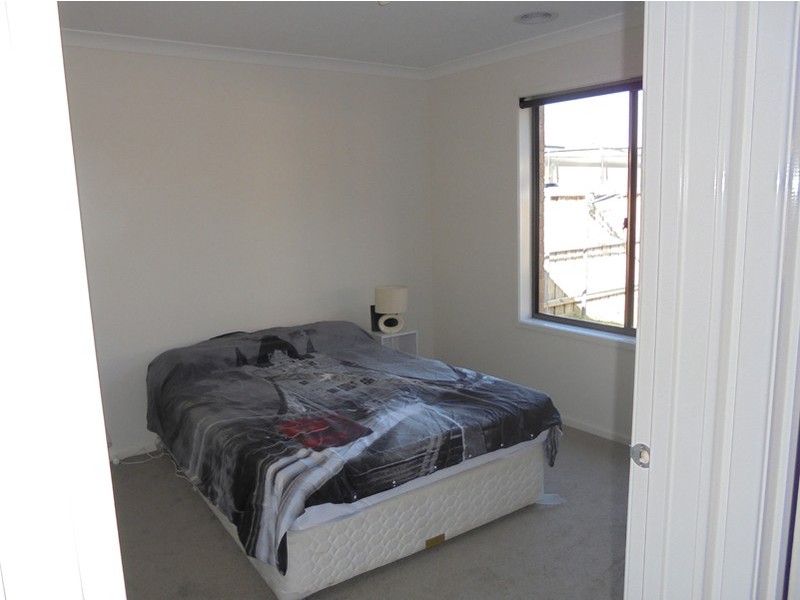 90 Glenelg Street, Clyde North VIC 3978