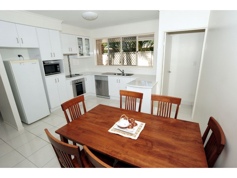1/54 Avoca Street, Millbank QLD 4670
