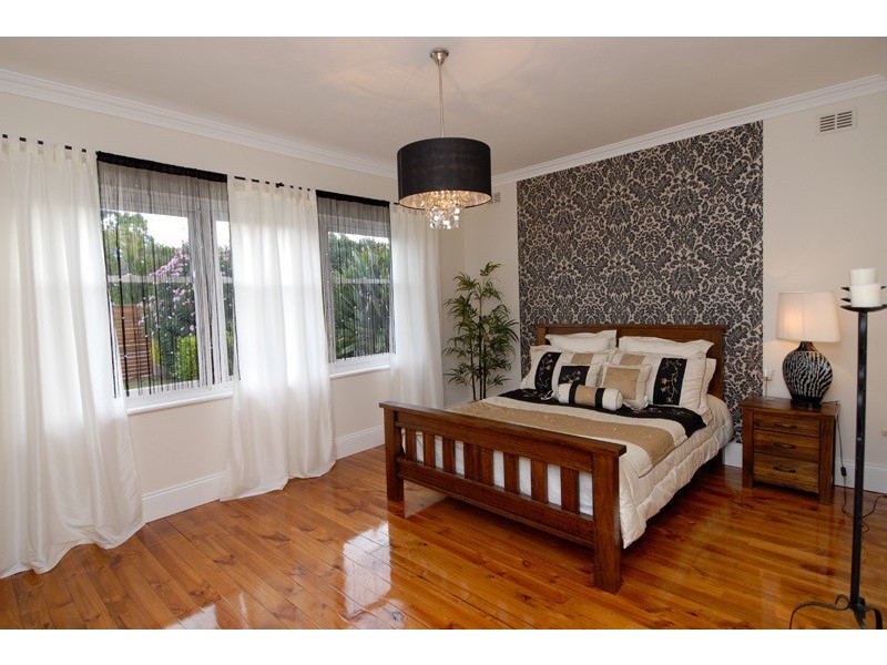 94 Raglan Avenue, South Plympton SA 5038