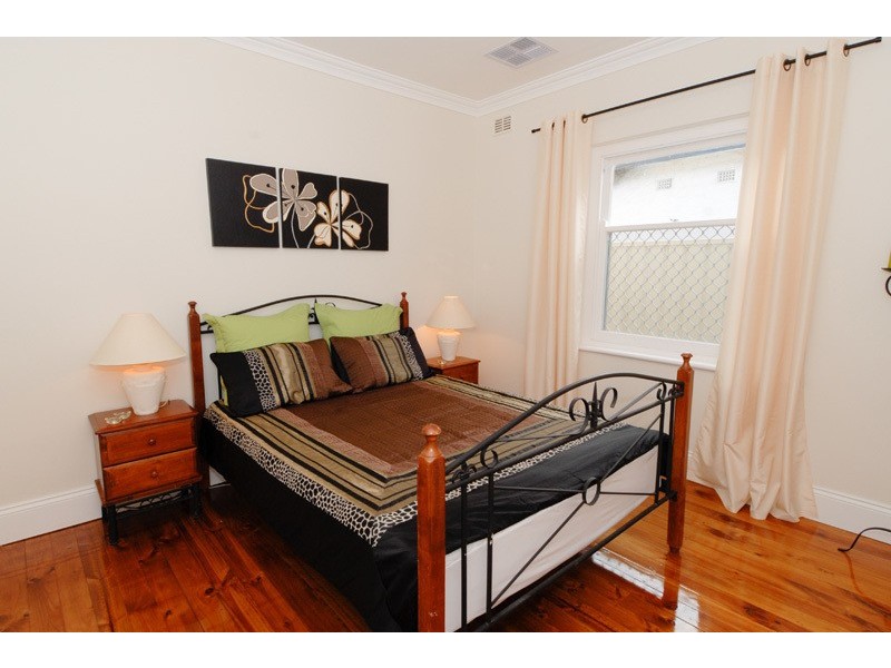 94 Raglan Avenue, South Plympton SA 5038