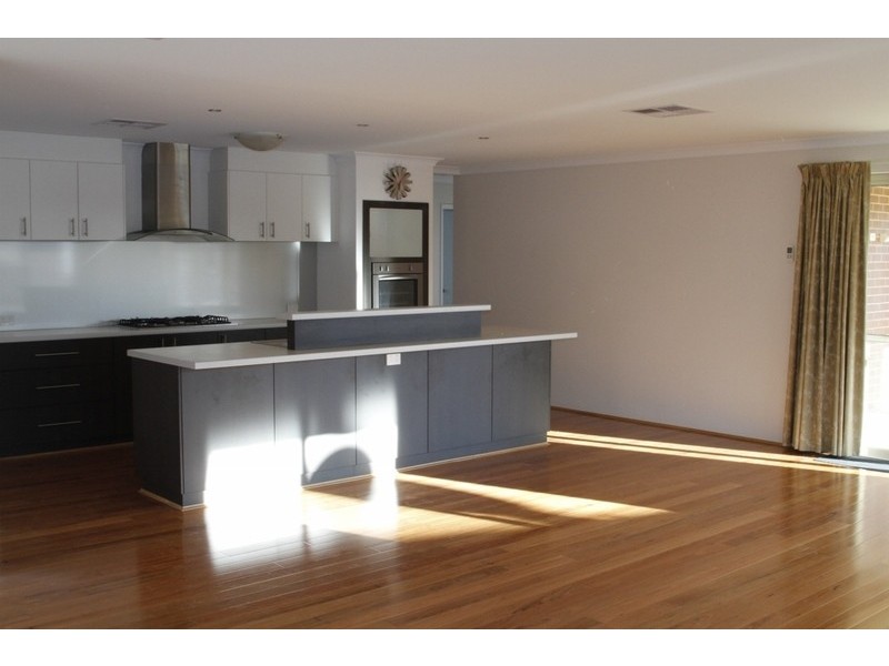 47 Belmore Bend, Aubin Grove WA 6164