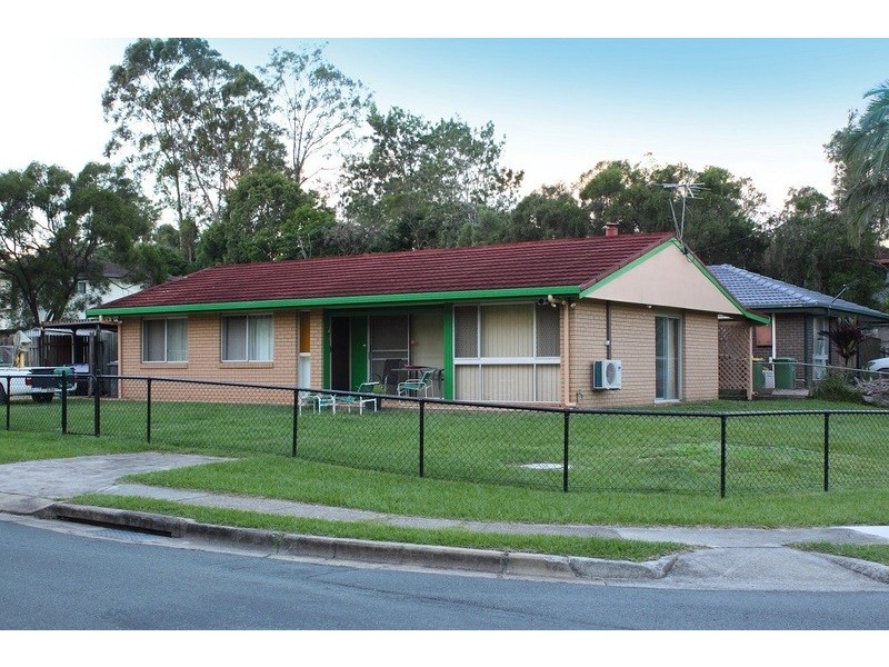 25 Carwell Avenue, Petrie QLD 4502