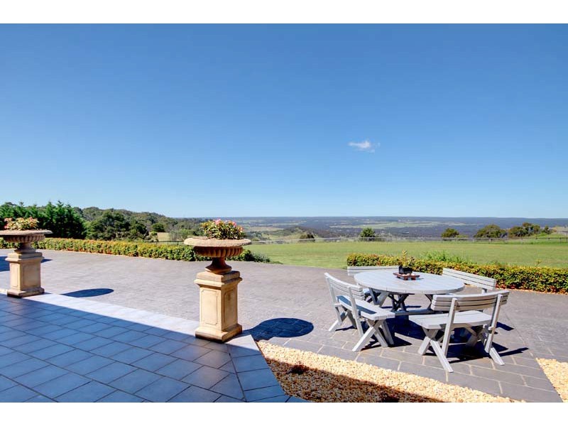 269  Donalds Range Road, Razorback NSW 2571