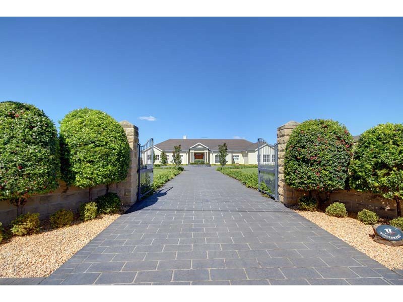 269  Donalds Range Road, Razorback NSW 2571
