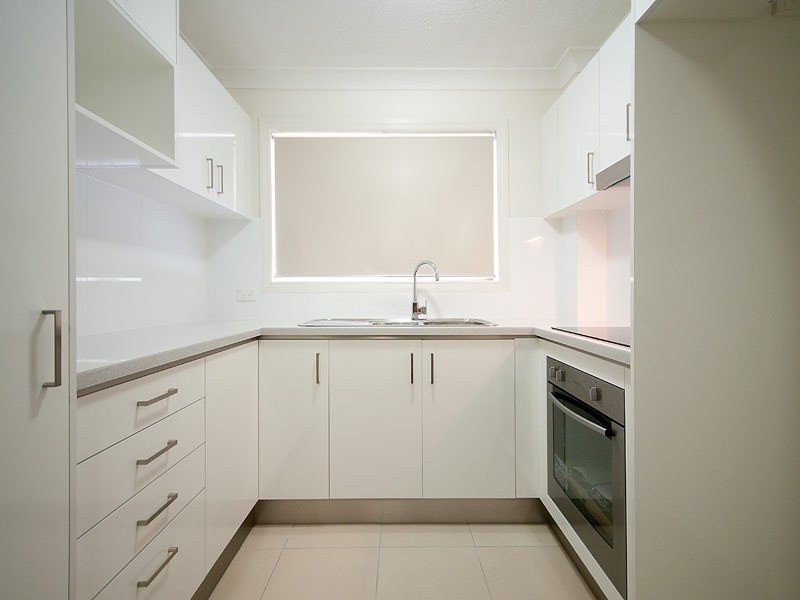 1/19 Sunbrite Avenue, Mermaid Beach QLD 4218