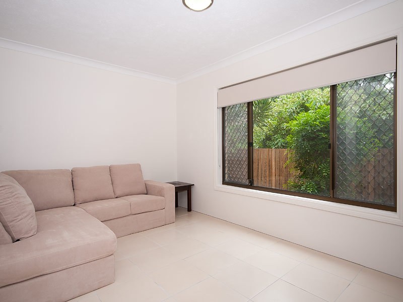 1/19 Sunbrite Avenue, Mermaid Beach QLD 4218