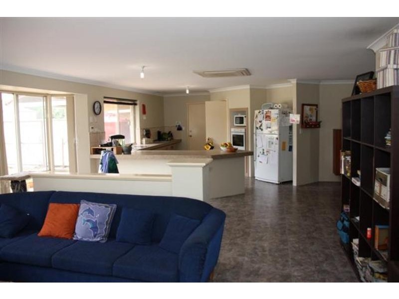 8C Forrest Road, Capel WA 6271