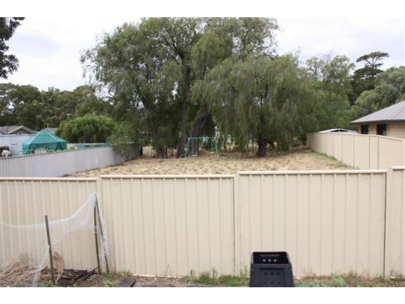 8C Forrest Road, Capel WA 6271