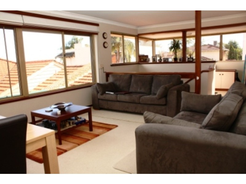 3/206 Melville Parade, Como WA 6152