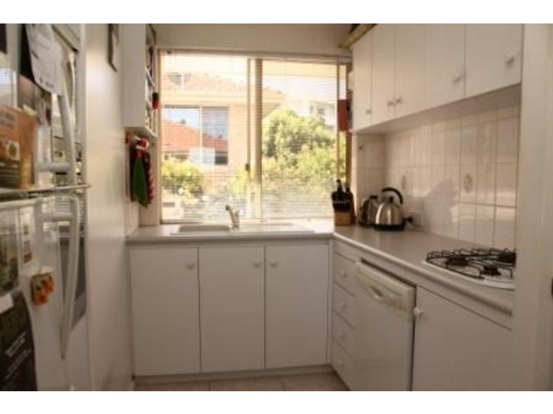 3/206 Melville Parade, Como WA 6152