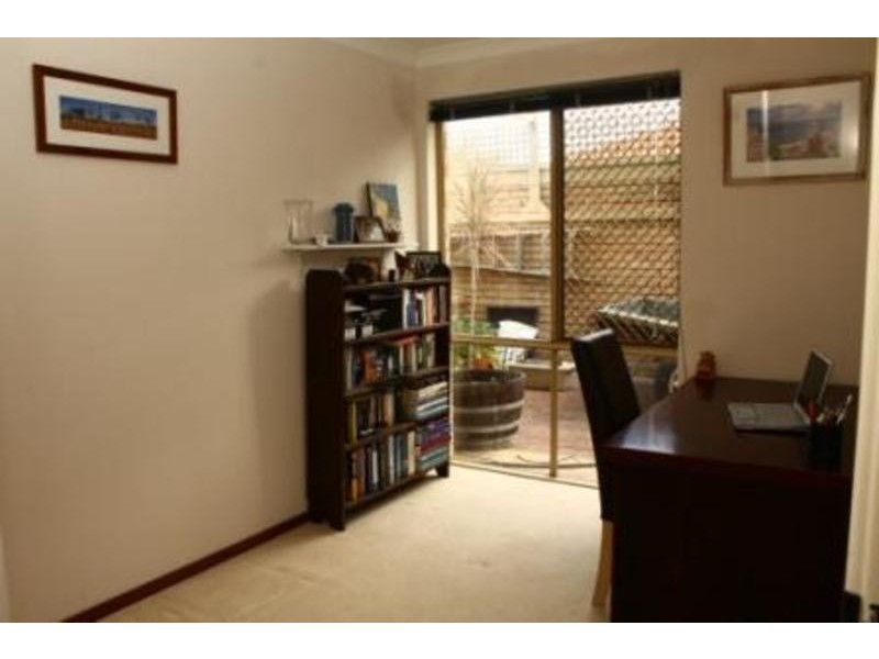 3/206 Melville Parade, Como WA 6152