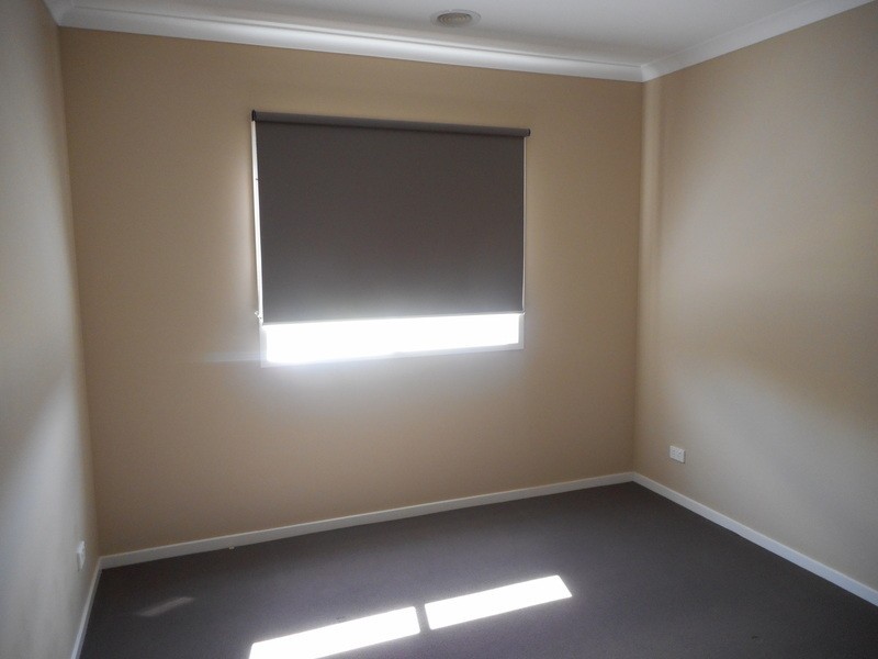 8  Saffron Place, Point Cook VIC 3030