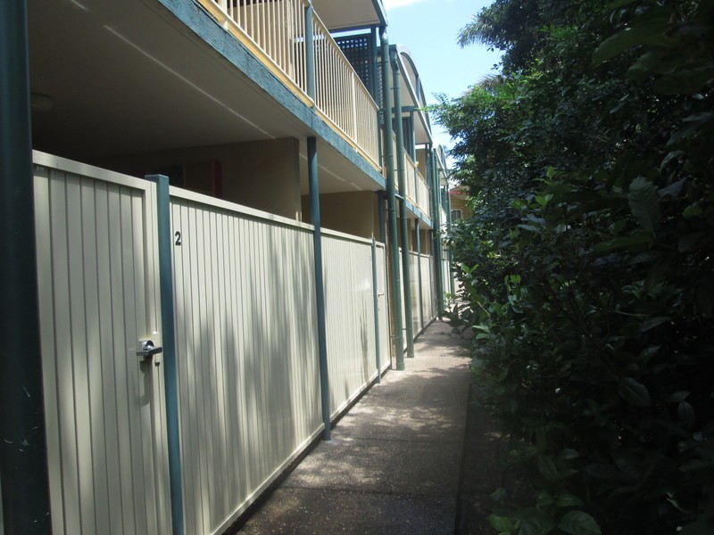 2/33 Lagonda Street, Annerley QLD 4103