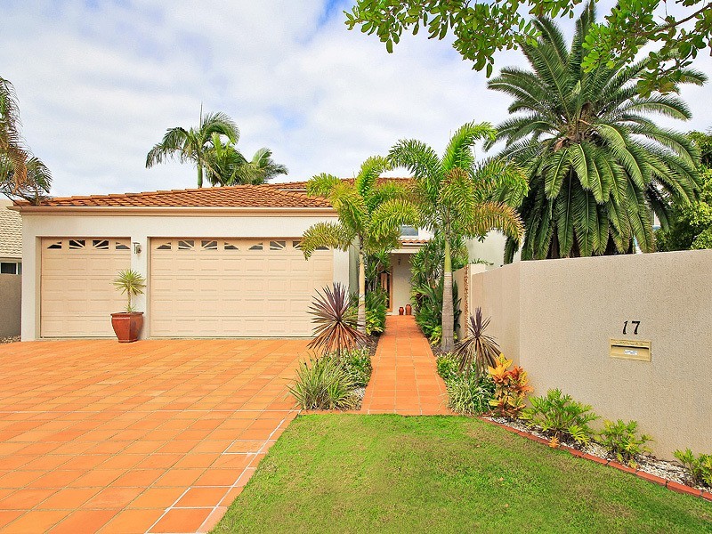 17 Keel Street, Birkdale QLD 4159