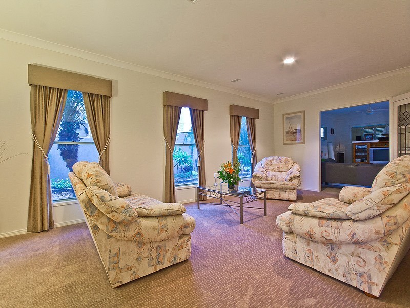 17 Keel Street, Birkdale QLD 4159