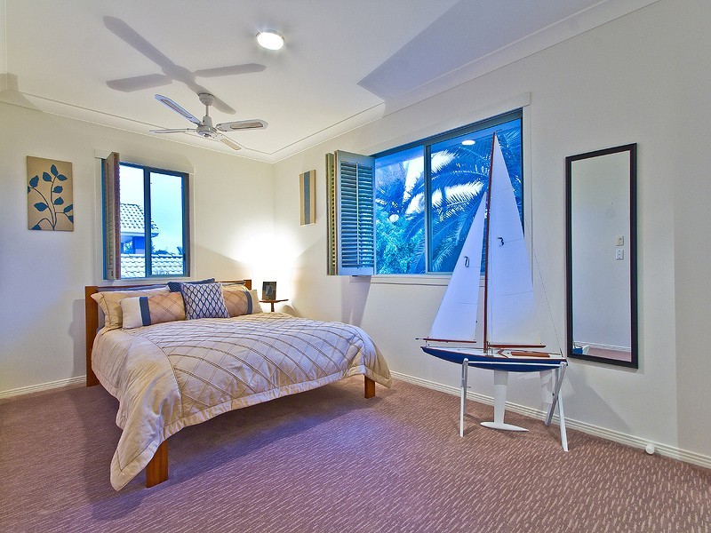 17 Keel Street, Birkdale QLD 4159