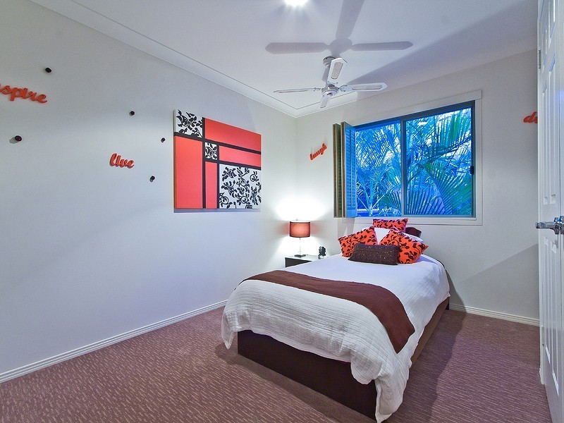 17 Keel Street, Birkdale QLD 4159