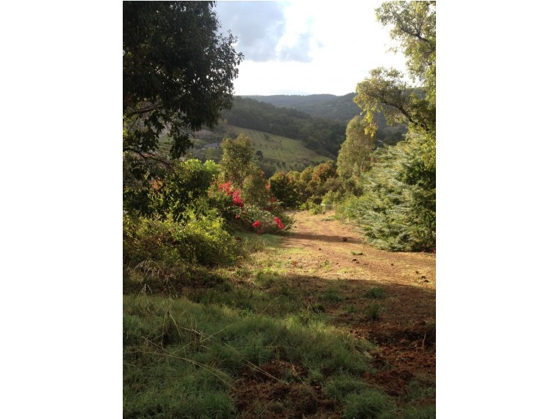 26 Norman  Road, Roleystone WA 6111