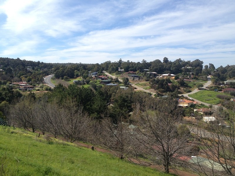 26 Norman  Road, Roleystone WA 6111