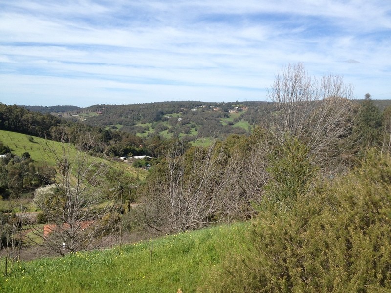 26 Norman  Road, Roleystone WA 6111