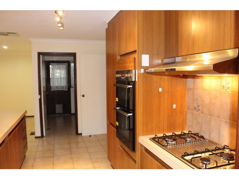2   Bernambra St, Oakleigh South VIC 3167