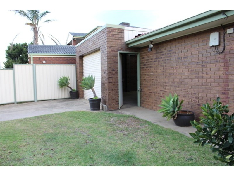2   Bernambra St, Oakleigh South VIC 3167