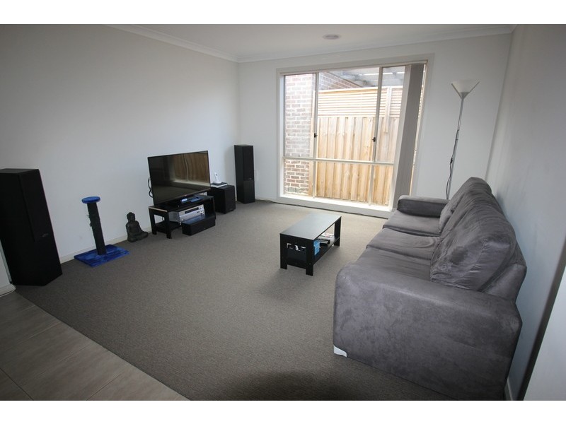 17 Carramar Drive, Melton West VIC 3337