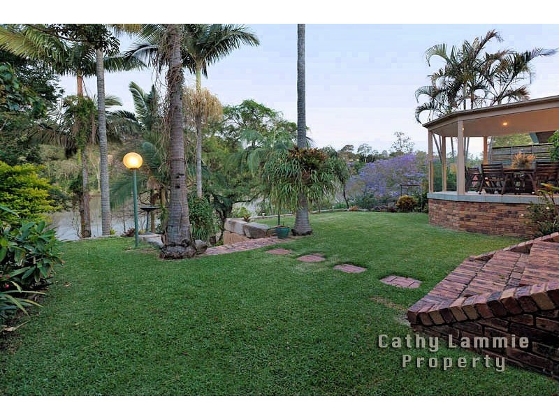 37 MANDALAY STREET, Fig Tree Pocket QLD 4069