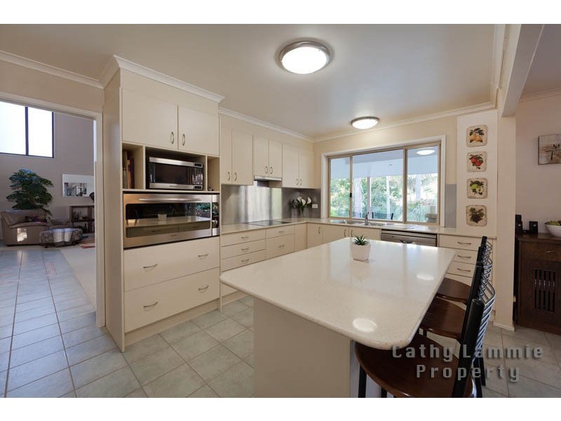 37 MANDALAY STREET, Fig Tree Pocket QLD 4069