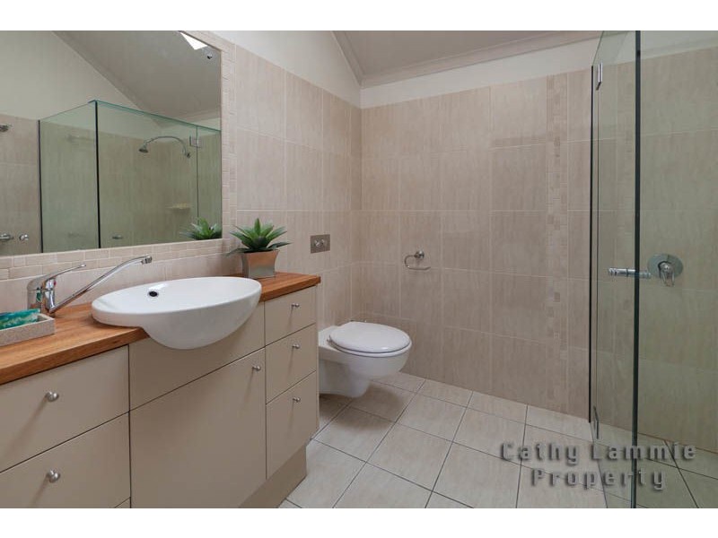 37 MANDALAY STREET, Fig Tree Pocket QLD 4069