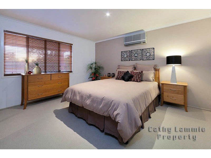 37 MANDALAY STREET, Fig Tree Pocket QLD 4069
