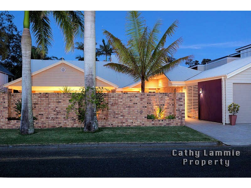 37 MANDALAY STREET, Fig Tree Pocket QLD 4069