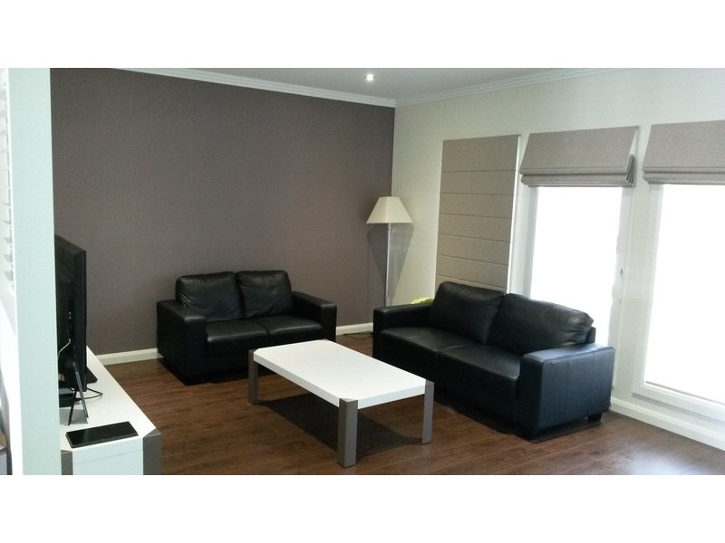 5 Knoll Walk, Epping VIC 3076