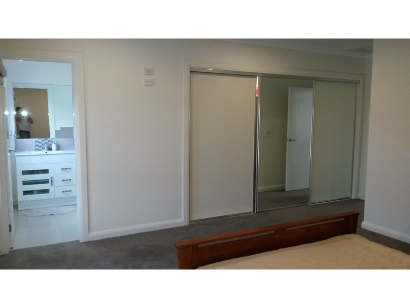 5 Knoll Walk, Epping VIC 3076