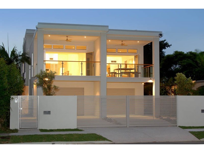 2/117  Laguna Avenue, Palm Beach QLD 4221