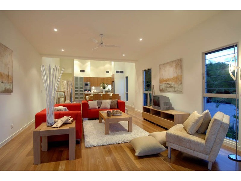 2/117  Laguna Avenue, Palm Beach QLD 4221
