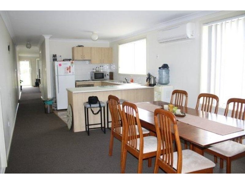 207-207A Lambeth St, Glen Innes NSW 2370