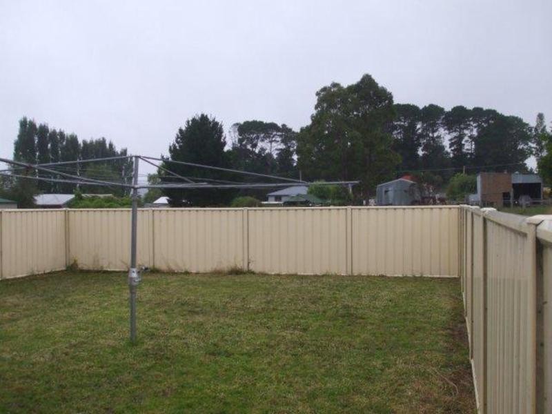 207-207A Lambeth St, Glen Innes NSW 2370