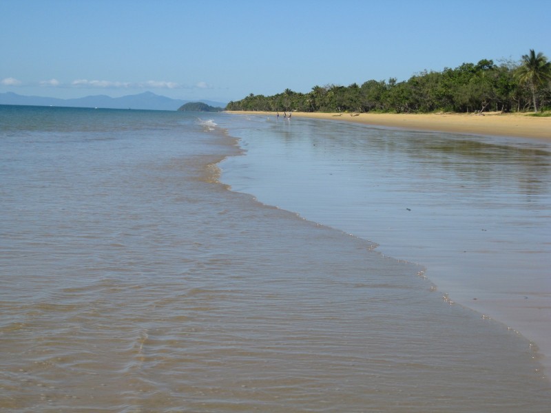 16A Midshipman Street, South Mission Beach QLD 4852