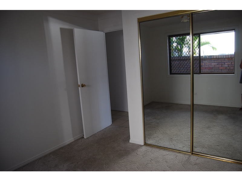 20 Compass court, Mermaid Waters QLD 4218