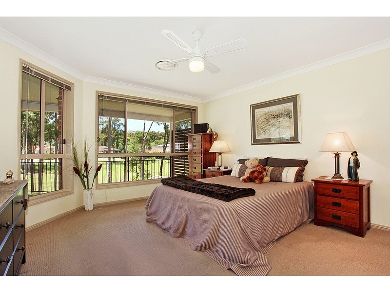 14 Warburton Close, Macquarie Hills NSW 2285